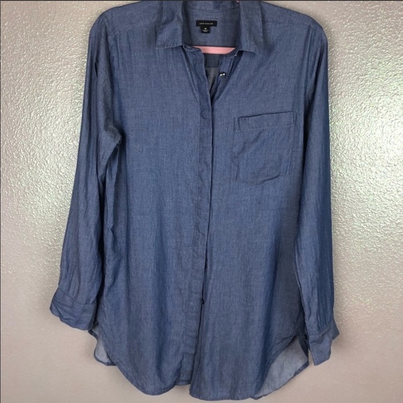 Ann Taylor Tops - EUC Ann Taylor blue cotton chambray blouse sz med
